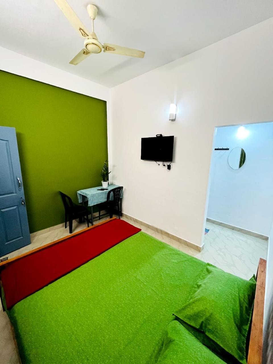 Munnar Lush Greens Room photo